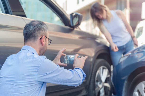 Professional Commercial Auto Insurance technician working in Pontiac, IL